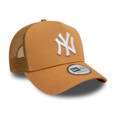 Trucker Cap mit New York Yankees Logo-Stick. Weite mit Snapback-Riegel verstellbar. 